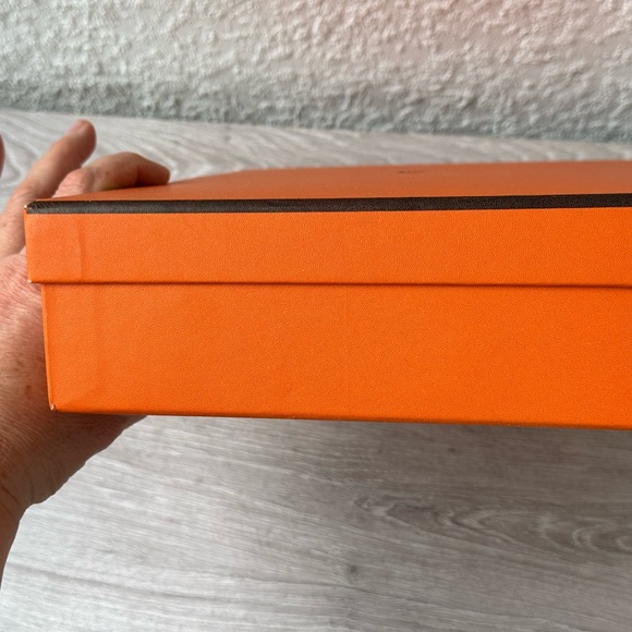 Hermes Empty Box 11” x 9” x 3” Gift Set - Picture 5 of 7